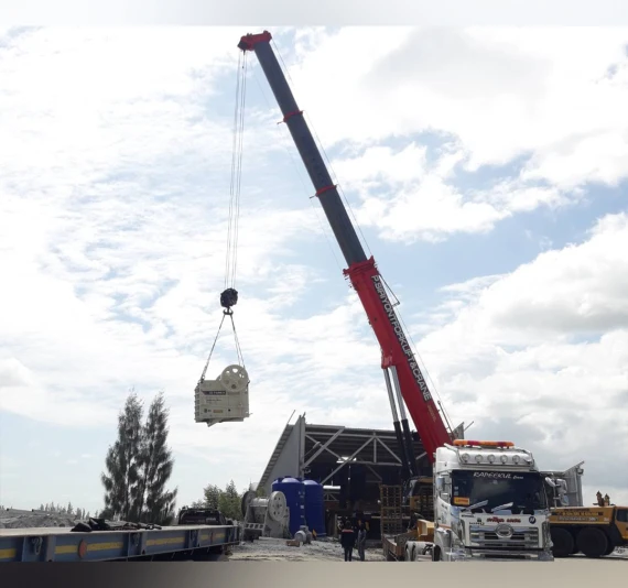 Crane 300 ton